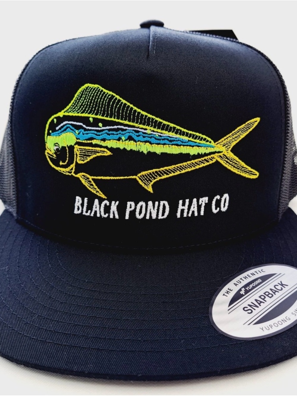 Black Pond Mahi Dolphin Dorado Fish Flat Bill Mesh Snapback Embroidered Cap Hat